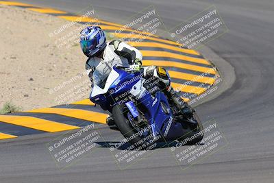 media/Oct-09-2022-SoCal Trackdays (Sun) [[95640aeeb6]]/Turns 9 and 10 (1050am)/